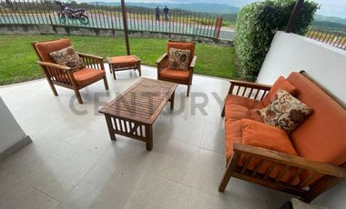 Departamento amoblado en urbanización exclusiva – Montecristi Golf Club