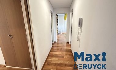 Piso de 4 ambientes con cochera, Zona Plaza Conesa