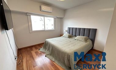 Piso de 4 ambientes con cochera, Zona Plaza Conesa