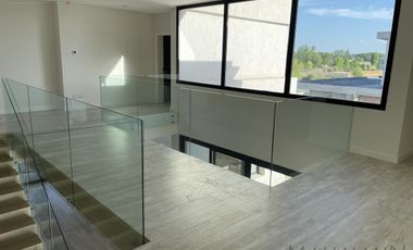 Venta/Alquiler Casa 7 Amb Vista Laguna/Golf en La Calesa, Pilará