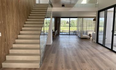 Venta/Alquiler Casa 7 Amb Vista Laguna/Golf en La Calesa, Pilará