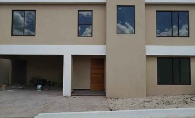 Casa en Renta en Privada