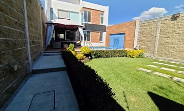Casa con alberca en venta