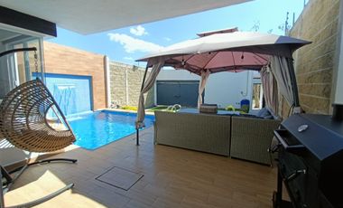 Casa con alberca en venta