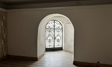 Casa uso de suelo en renta en Lomas de Chapultepec