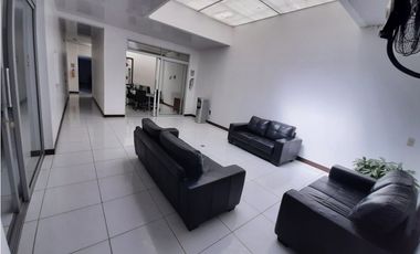 Venta de casa-comercial Estación Hospital prado centro