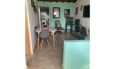 Venta de casa segundo piso en Guayabal la colinita