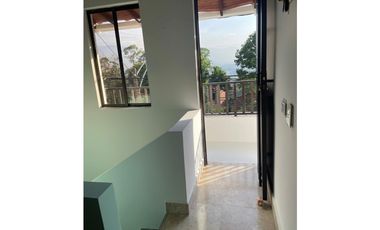 Venta de casa segundo piso en Guayabal la colinita