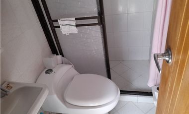Venta de casa segundo piso en Guayabal la colinita
