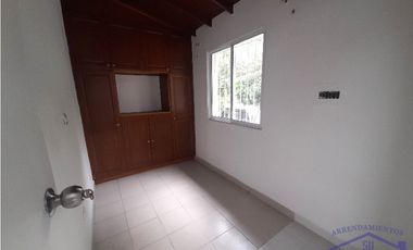 Venta de casa segundo piso en Guayabal Campo Amor