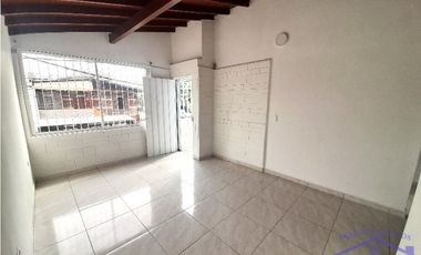 Venta de casa segundo piso en Guayabal Campo Amor