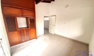 Venta de casa segundo piso en Guayabal Campo Amor
