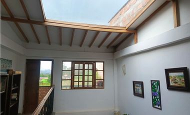 Casa tipo campestre para la venta en Caldas
