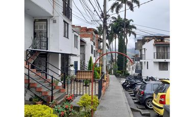 Venta de casa primer piso en Bello