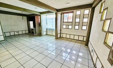 Venta de Bodega con oficinas y uso habitacional en Guadalupe Proletaria