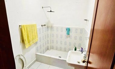 Venta de Bodega con oficinas y uso habitacional en Guadalupe Proletaria