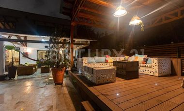 Vendo Casa Unifamiliar - Unidad Cerrada - El Poblado - Medellin.