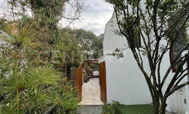 Vendo Casa Unifamiliar - Unidad Cerrada - El Poblado - Medellin.