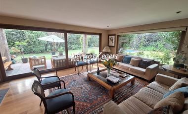 Casa en Arriendo en Hualtatas/ Tabancura