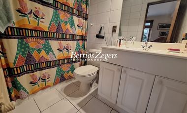 Casa en Arriendo en Hualtatas/ Tabancura