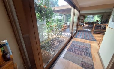 Casa en Arriendo en Hualtatas/ Tabancura