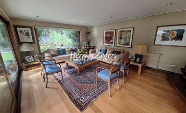 Casa en Arriendo en Hualtatas/ Tabancura