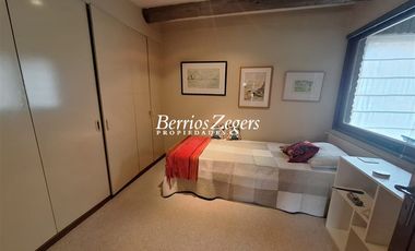Casa en Arriendo en Hualtatas/ Tabancura