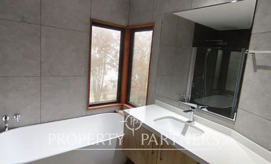 Se arrienda hermosa casa en parcela de 5.000 mts2.