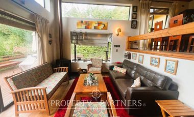 Casa sólida en sector tradicional