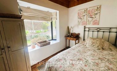 Casa sólida en sector tradicional