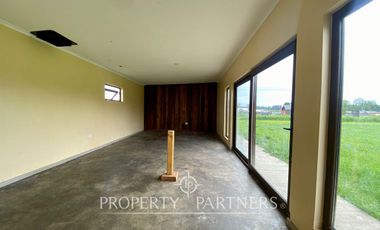 Hermosa casa en parcela