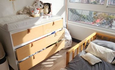 VENTA DEPARTAMENTO AMPLIO, LUMINOSO Y EXCELENTE UBICACIÓN