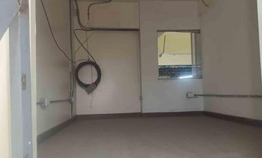 Local y Bodega Comercial en Arriendo – Zona Estratégica en Los Mártires, Bogotá