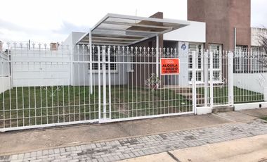 RENE FAVALORO II ( ZONA DE MATIENZO) EXCELENTE VIVIENDA.-