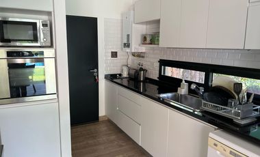 CASA EN VENTA PUERTO ROLDAN