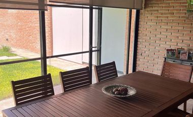 CASA EN VENTA PUERTO ROLDAN