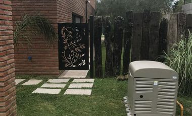 CASA EN VENTA PUERTO ROLDAN