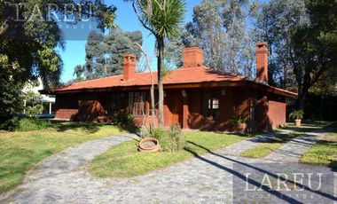 Casa en Venta en Mapuche Country Club. Acepta permuta