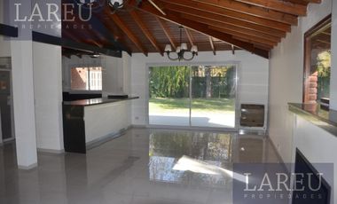 Casa en Venta en Mapuche Country Club. Acepta permuta