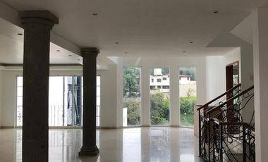 Casa en Venta o Renta Lomas de Tecamachalco