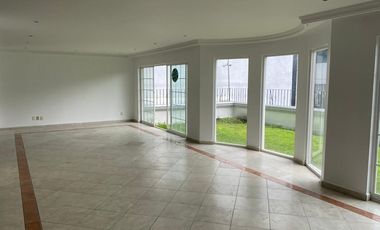 Casa en Venta o Renta Lomas de Tecamachalco