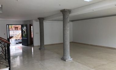 Casa en Venta o Renta Lomas de Tecamachalco