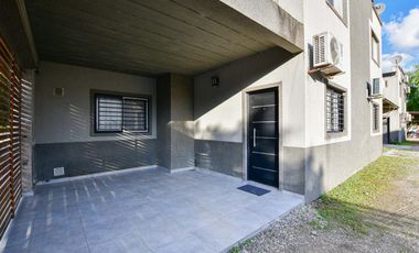 Moderno Dúplex de 2 dormis en 35 e/ Montevideo y 175, Berisso