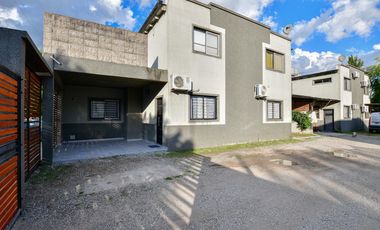 Moderno Dúplex de 2 dormis en 35 e/ Montevideo y 175, Berisso