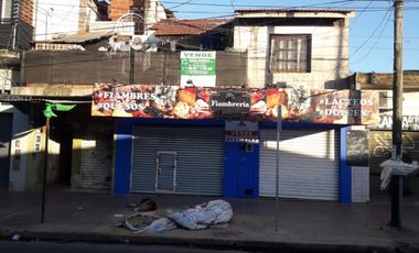 VIVIENDA MULTIFAMILIAR + LOCALES.
