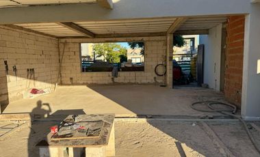 Casa en venta en el Barrio Vistas, Puertos / Escobar