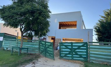 Casa en venta en el Barrio Vistas, Puertos / Escobar