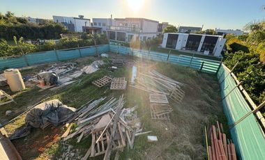 Casa en venta en el Barrio Vistas, Puertos / Escobar