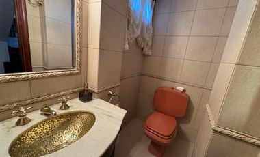 Venta importante chalet  en  Parque Luro! Apto credito