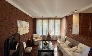 Venta importante chalet  en  Parque Luro! Apto credito